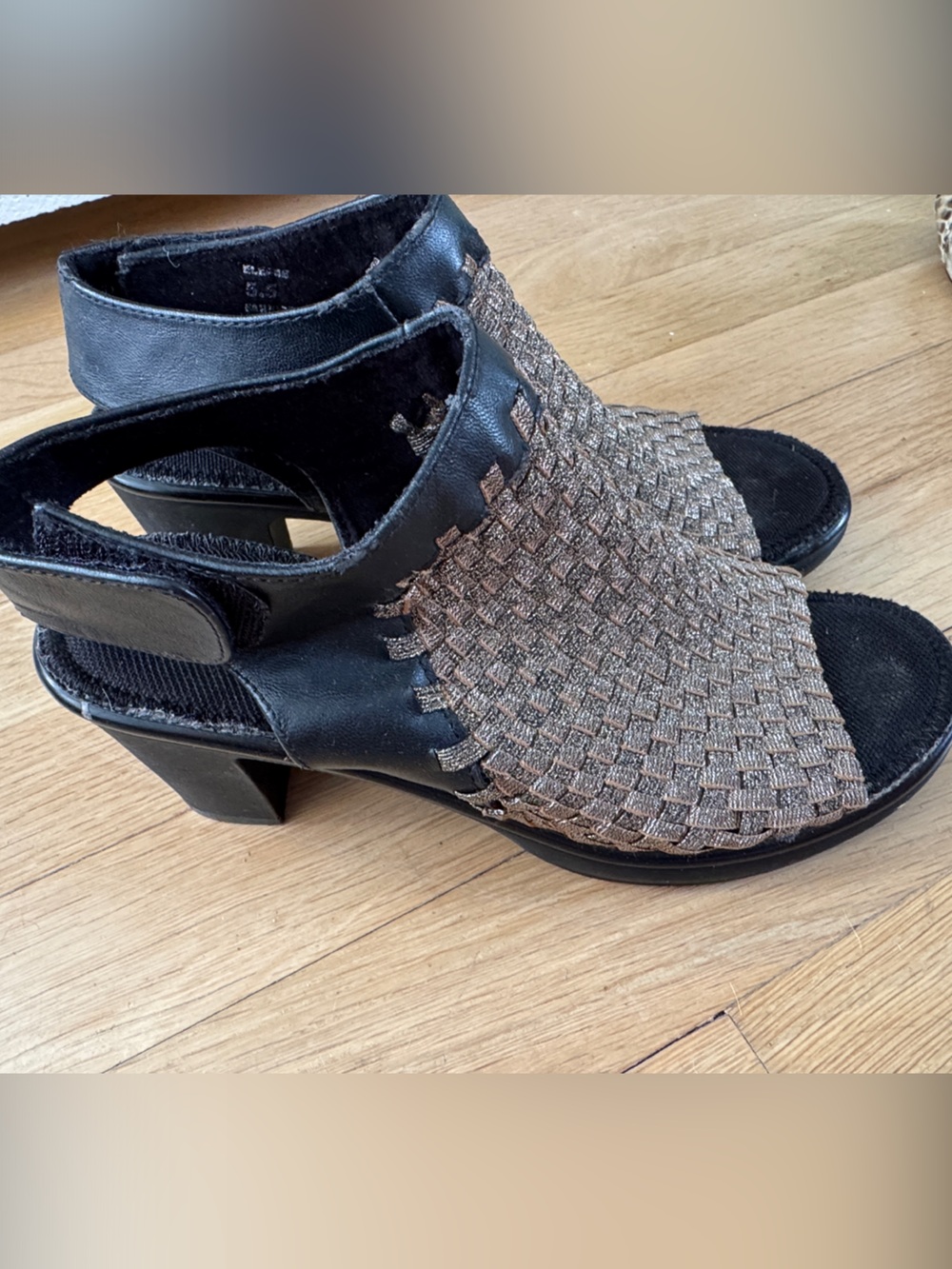 Steven By Steve Madden “Elise” Black Leather Sandal Heels Woven Metallic Upper